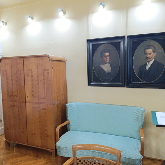 View larger image View larger image