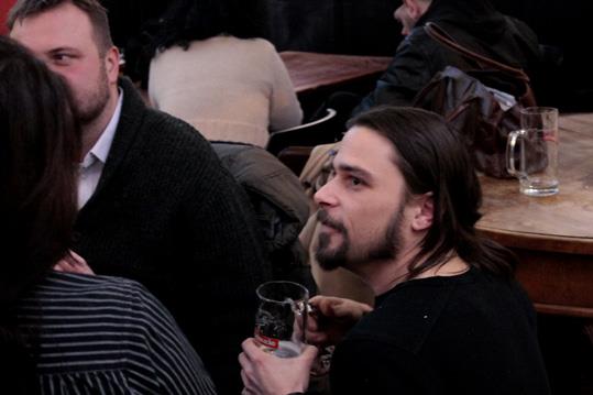 View larger image View larger image